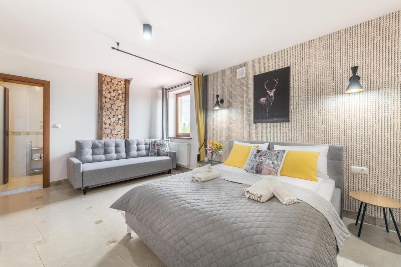 Ostrowsko Bialy Jelen Z Basenem I Jacuzzi Bed & Breakfast エクステリア 写真