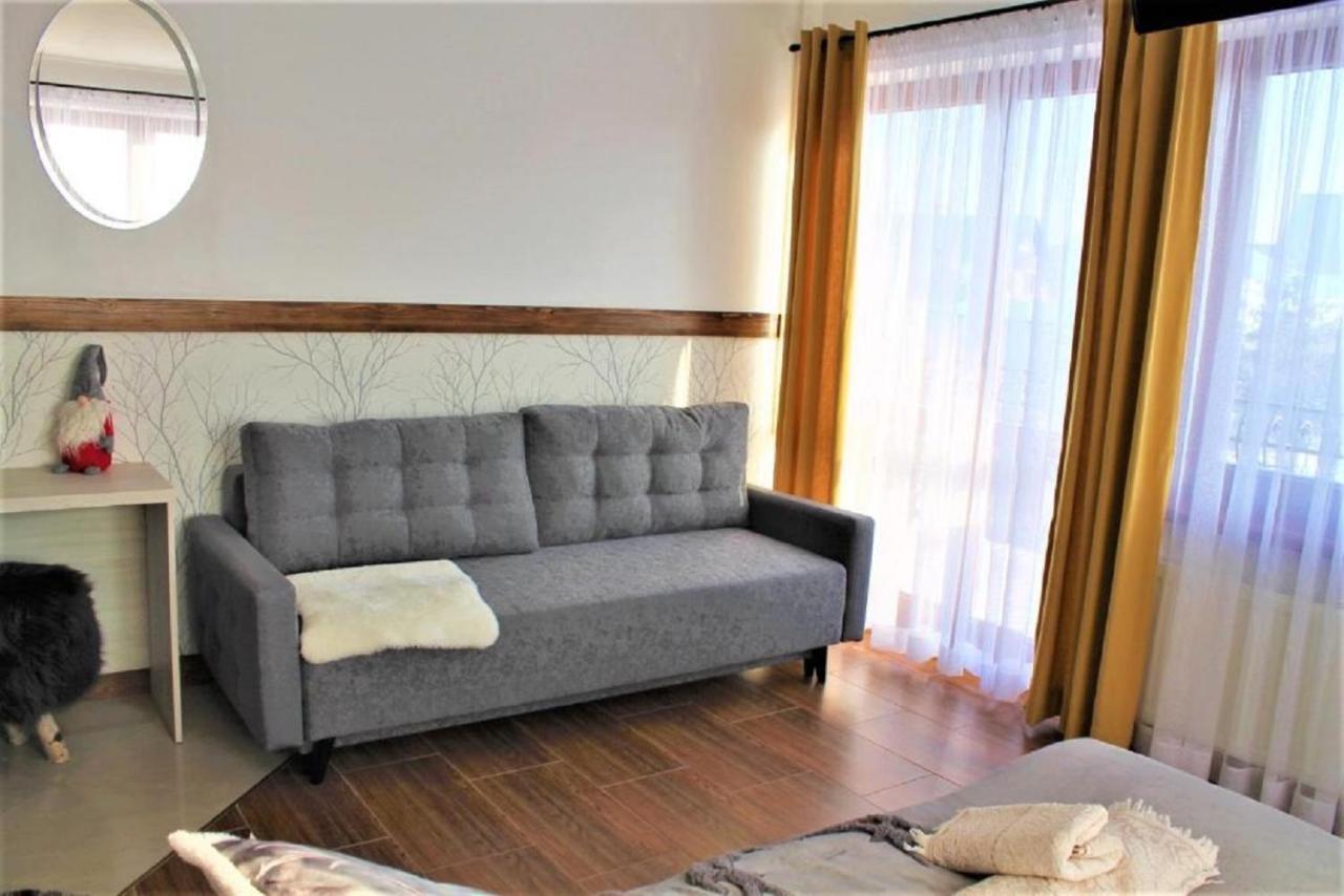Ostrowsko Bialy Jelen Z Basenem I Jacuzzi Bed & Breakfast エクステリア 写真